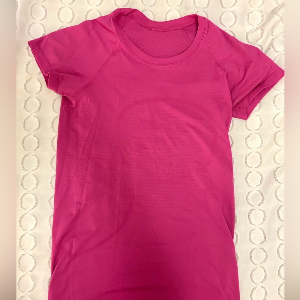 Ripened Raspberry Lululemon Short Sleeve Swiftly Tech Full Length! :)